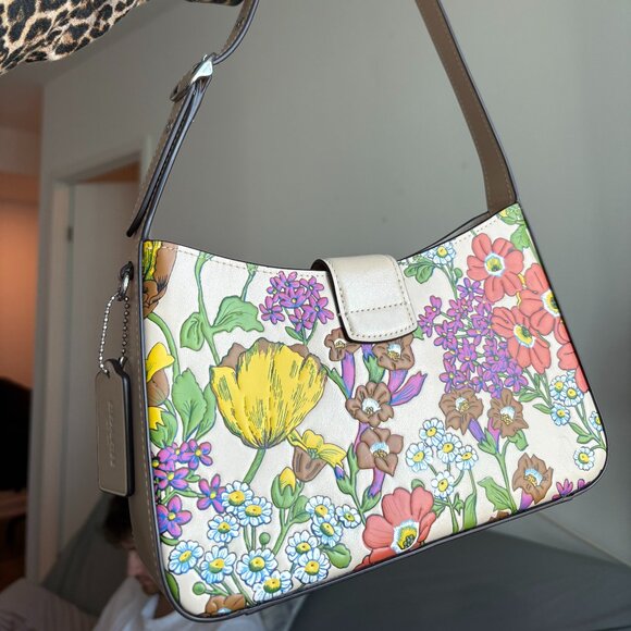 Coach Eliza shoulder bag with garden florals. - Picture 2 of 5